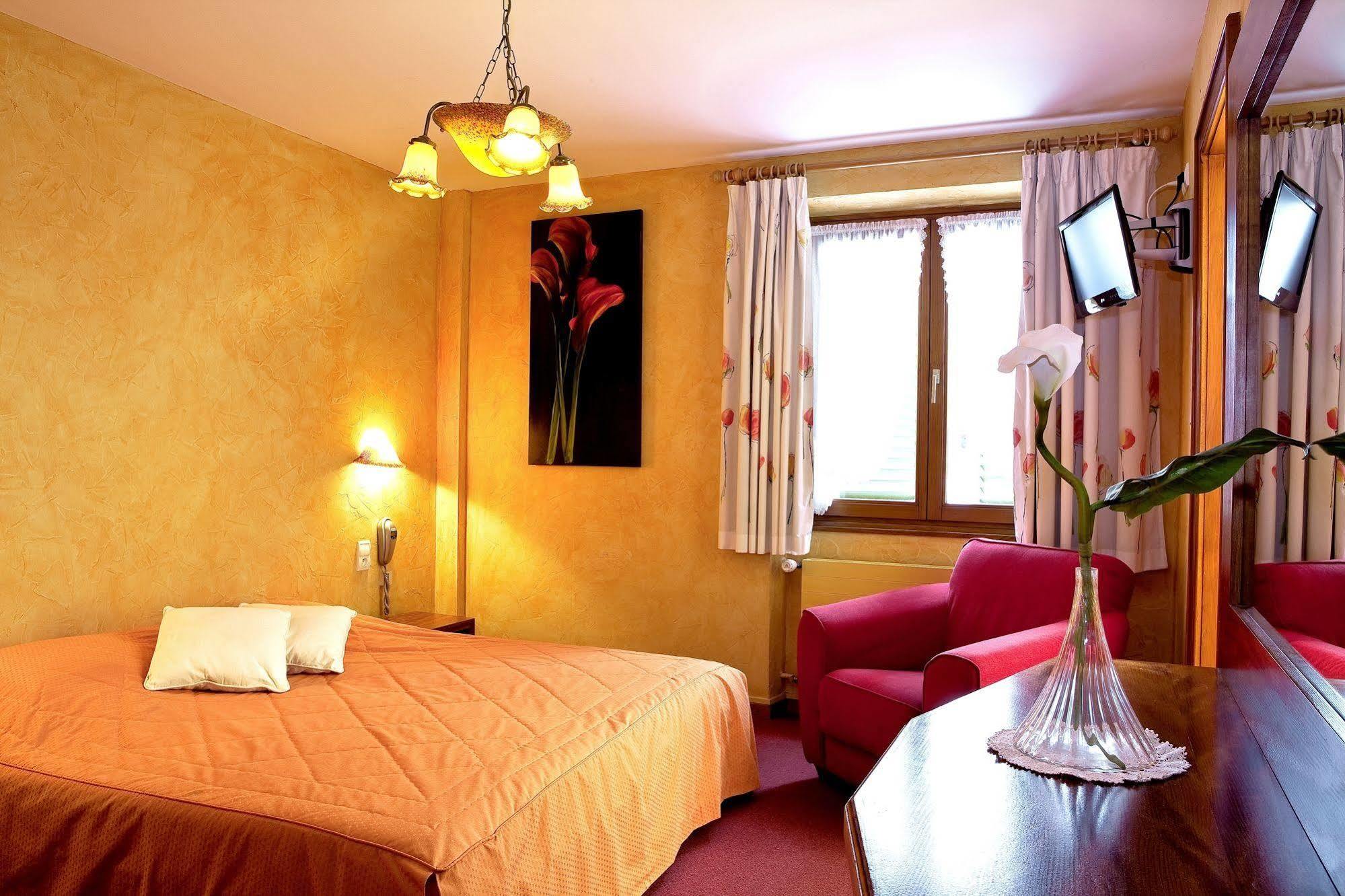 Hotel A La Vignette - Colmar-Nord Saint-Hippolyte  Exterior photo